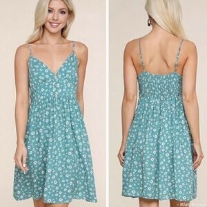 NWOT Beceel Daisy Mini Dress